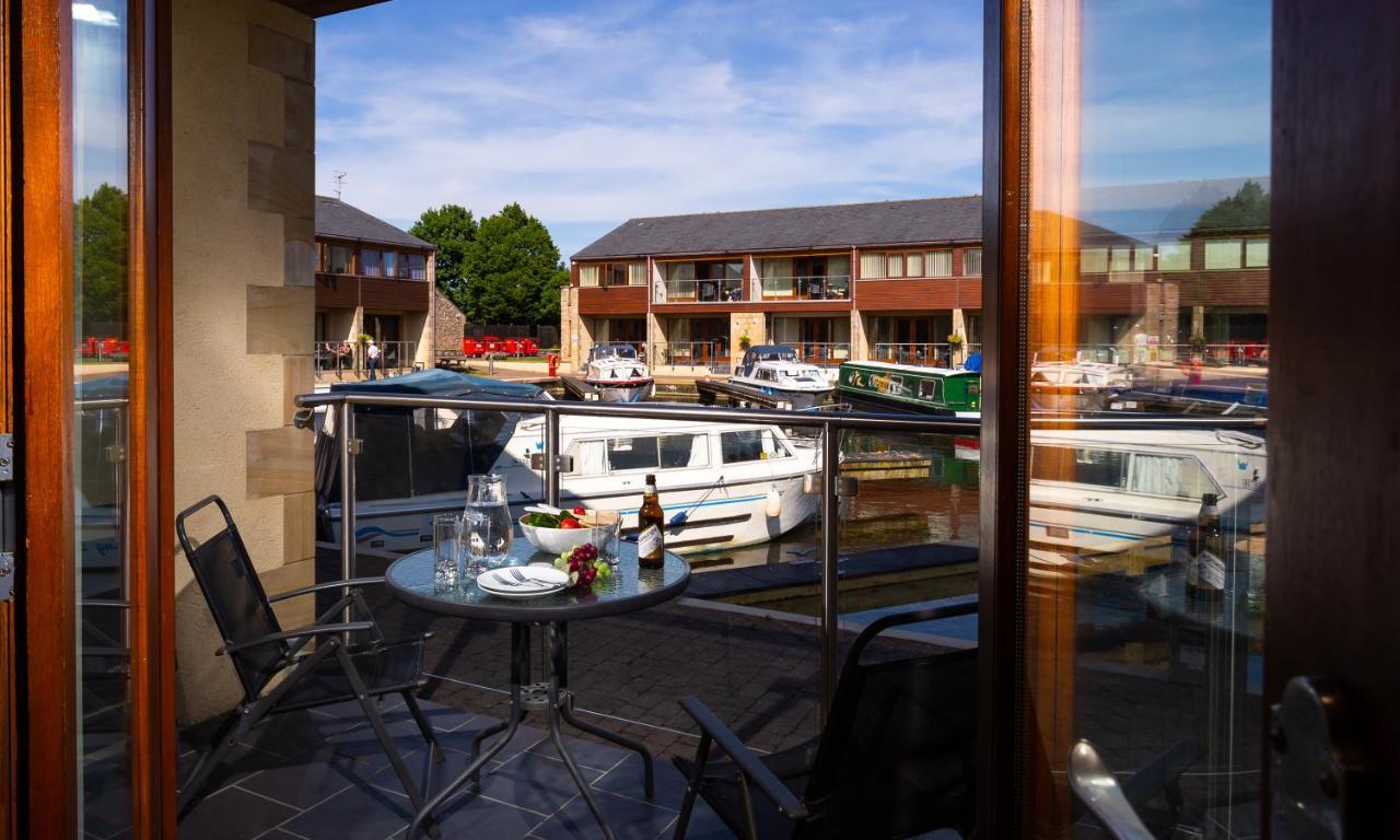 Appartamento Tewitfield Marina Carnforth Esterno foto