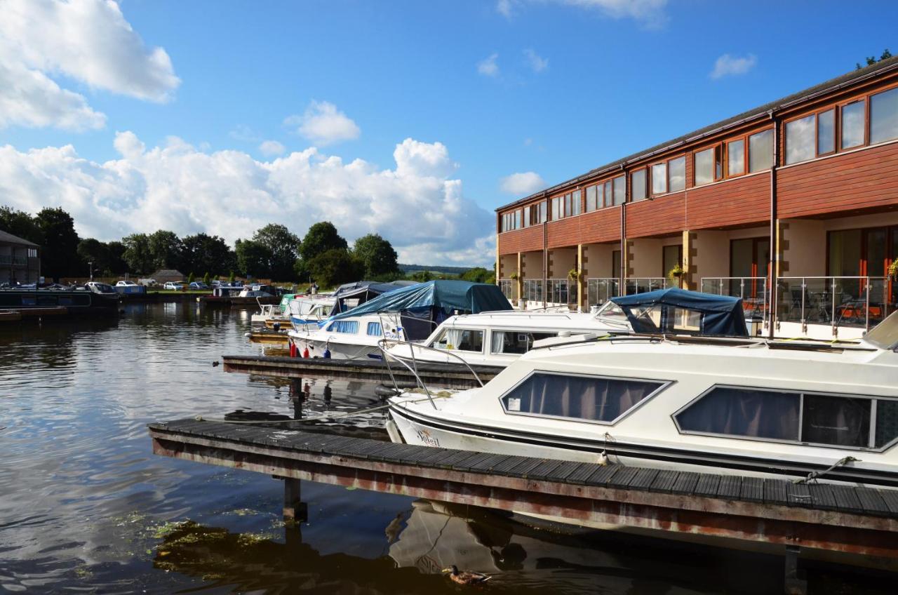 Appartamento Tewitfield Marina Carnforth Esterno foto