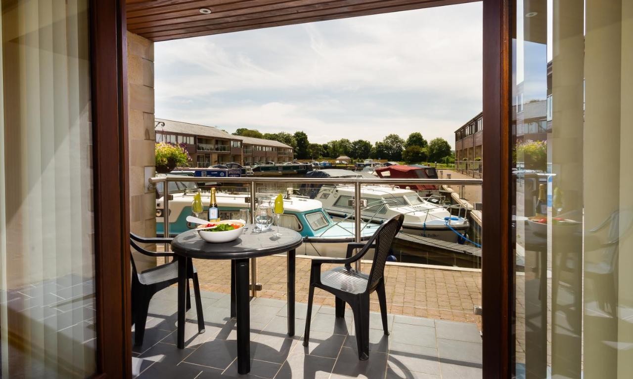 Appartamento Tewitfield Marina Carnforth Esterno foto