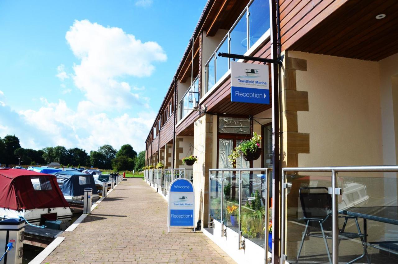 Appartamento Tewitfield Marina Carnforth Esterno foto